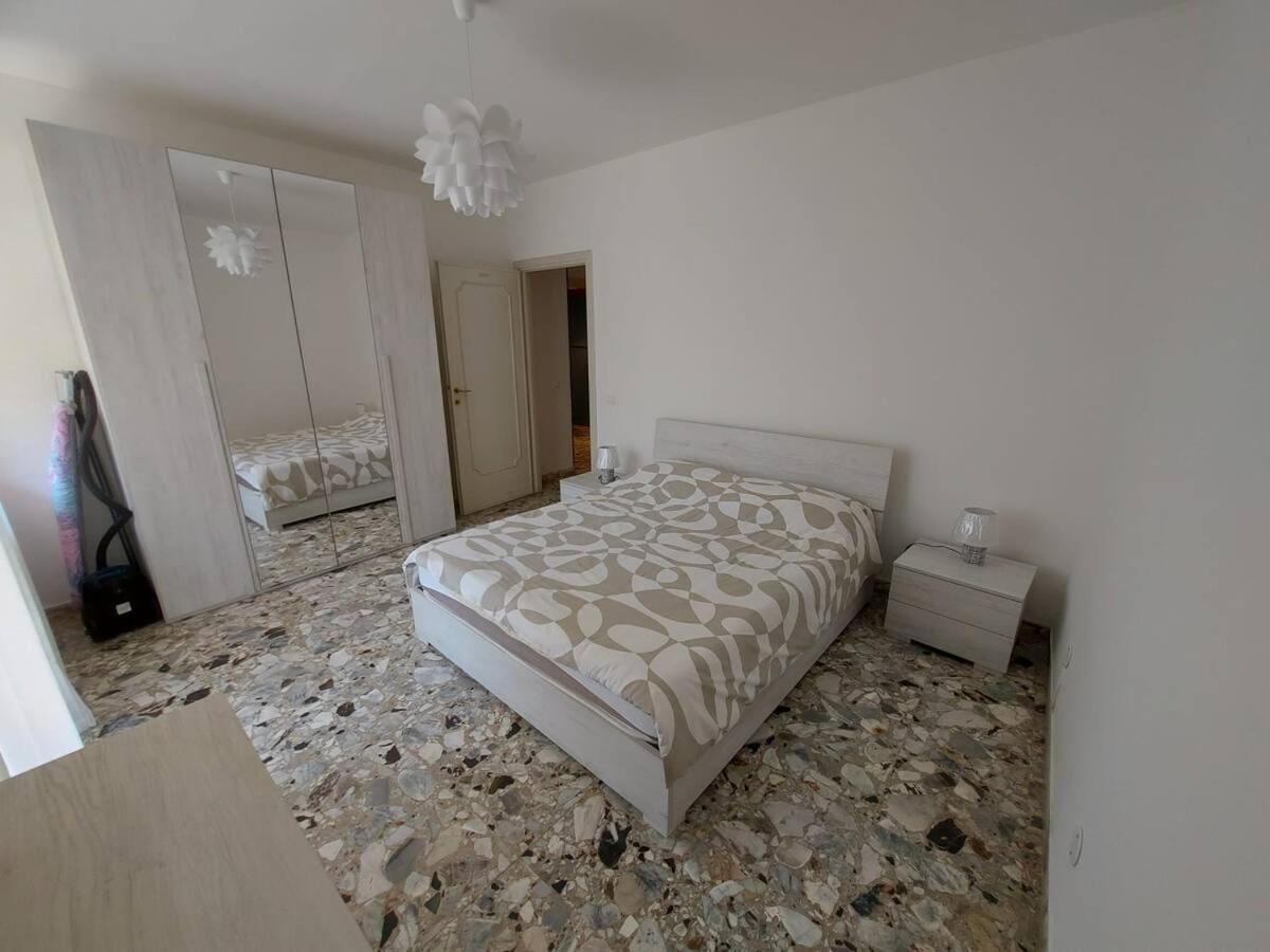 La Casa Di Iole Lägenhet Sanremo Exteriör bild